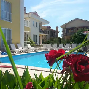 3* Отель Karaca